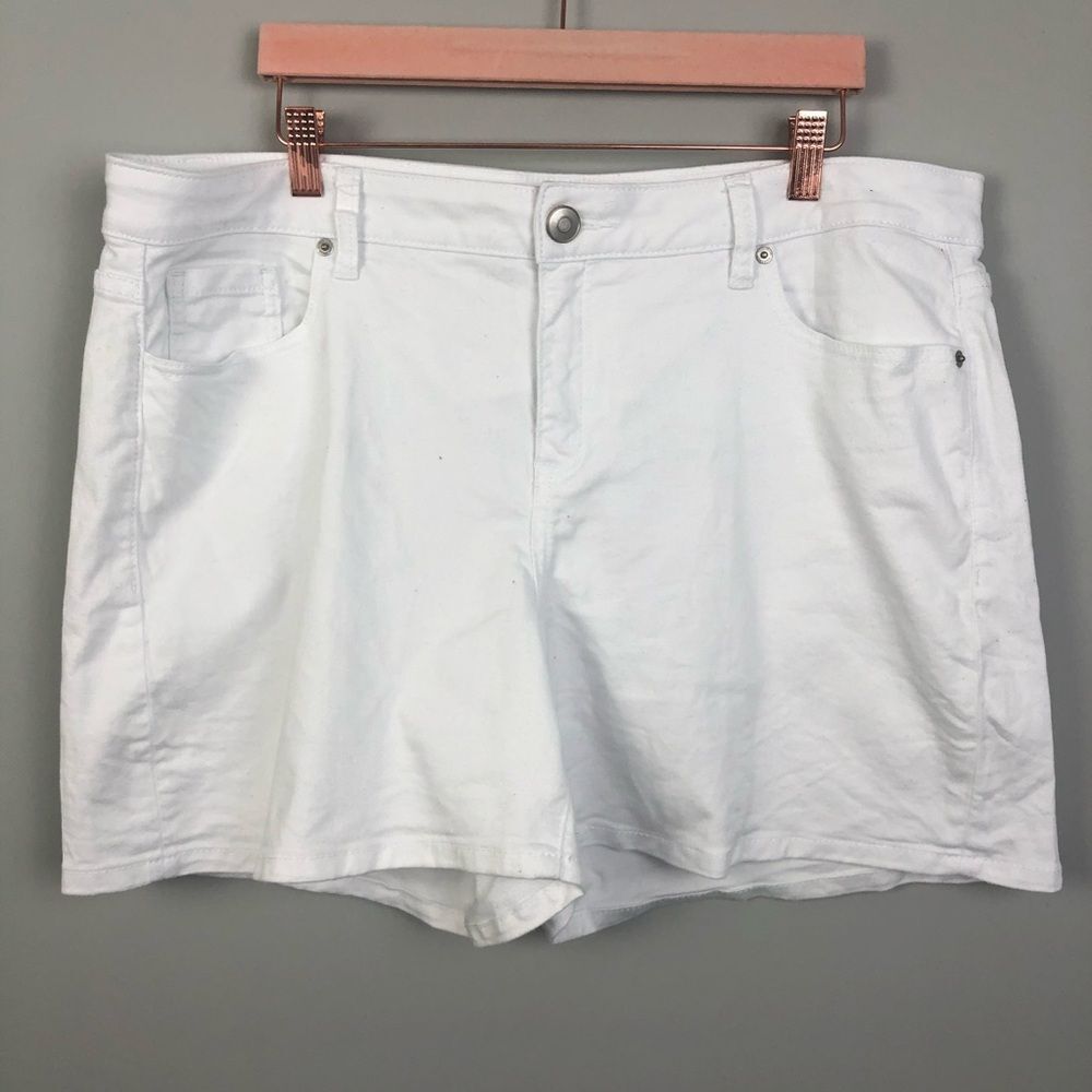 Venezia White Jean Shorts